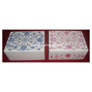 Boîtes à bijoux rectangulaires en marbre blanc faites à la main de taille standard, avec nacre, pour la fabrication et l'exportation - Product Image 1