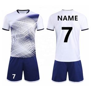 Conjuntos de Uniformes de Fútbol Personalizados para Hombre, Ropa Deportiva Transpirable 100% Poliéster, Nombre y Número del Equipo Personalizados - Product Image 4