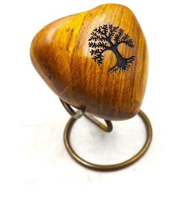 Coeur en bois souvenir crémation urne patte chat pour animaux de compagnie humains cendres fabriqués à la main unique en forme de coeur pour adultes avec présentoir - Product Image 1