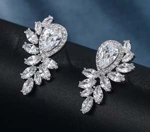 ต่างหูเพชร Moissanite รูปทรงลูกแพร์สีขาวต่างหูเจ้าสาวต่างหูสวยงามของขวัญตัดที่ยอดเยี่ยมสําหรับผู้หญิง - Product Image 6