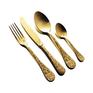 סט כלי סכין כפית מזלג לארוחת ערב מודרנית בגימור מצופה זהב מבריק ספק סכו""ם מתכת דקורטיבי לשימוש קייטרינג יומיומי