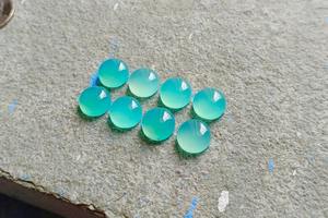 พลอยพาราไบะคาลซิโดนีทรงกลมขนาด100% อัญมณีมีค่าปรับขนาดเครื่องประดับแฟนซีแบบหลวมทำอัญมณีอัญมณีทรงหลังเบี้ย - Product Image 3