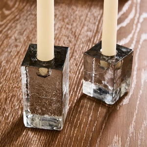 Porte-bougie en verre coulé de la plus haute qualité, élégants porte-bougie artisanaux pour la décoration de la maison et de la table - Product Image 3