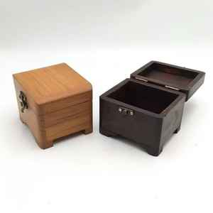 Boîte à bijoux en noyer noir naturel de haute qualité pour le stockage - Product Image 2