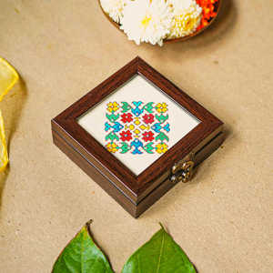 Juego de dados de madera hecho a mano con caja de dados Venta caliente Regalos y manualidades Cajas de madera Carteles de pared Hecho EN LA India - Product Image 3