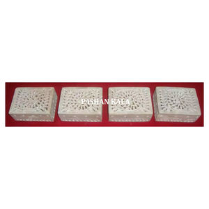 Grossiste et fabricant Boîtes à bijoux de forme rectangulaire en stéatite naturelle sculptée à la main faites à la main pour cadeaux d'entreprise - Product Image 1