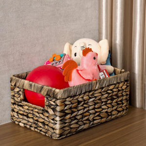 Venta al por mayor de Vietnam, cestas de jacinto de agua tejidas marrones con doble asa para organizar y almacenar ropa y ropa - Product Image 3