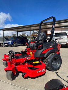 Tondeuse à gazon professionnelle de qualité industrielle, diesel 2 temps, 125 cm³, Toro TurfMaster, 30 pouces, commerciale, à conducteur marchant, avec contrôle par application - Product Image 4