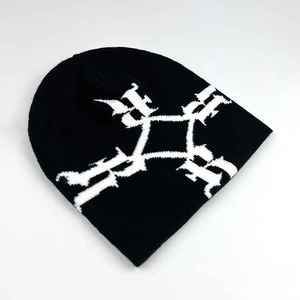 Gorro de punto doble resistente, hecho a medida para las condiciones climáticas más adversas, que ofrece calidez, durabilidad y comodidad en el frío. - Product Image 2