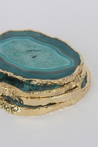 Fabriqué à la main forme irrégulière vert Agate cristal sous-verre ensemble résine matériel or bords pour la décoration de la maison cadeaux de pendaison de crémaillère - Product Image 3