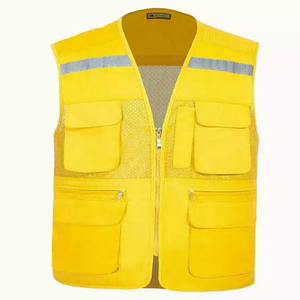 การผลิต OEM ODM ปรับแต่งการออกแบบของคุณเสื้อชูชีพสีดําทําจากซิปผ้าโพลีเอสเตอร์เพื่อรักษาความปลอดภัยเสื้อชูชีพก่อสร้าง - Product Image 4