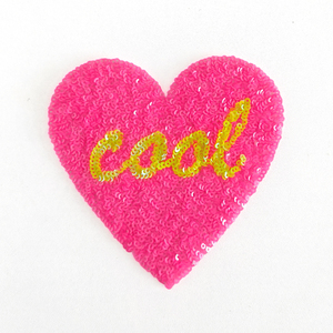 Patch brodé de sequins en forme de cœur rose pour la décoration de vêtements - Product Image 5