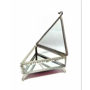 Caja de Almacenamiento de Joyas de Vidrio y Metal con Marco de Latón, Ecológica, Tamaño Personalizado y Acabado Dorado - Último Diseño de Decoración de Hogar de Lujo - Product Image 5