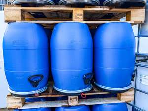 Fût en plastique robuste de 160 litres avec anneau métallique pour aliments/eau - Product Image 5