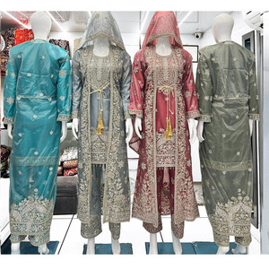 ชุดคอสโมปักลายสไตล์อินเดียขนาดพลัสไซส์ - Product Image 1