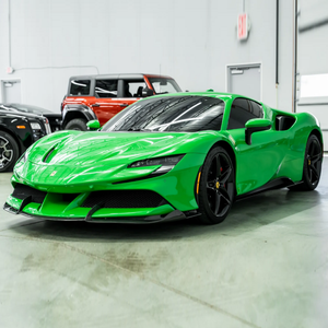 Offre exceptionnelle 2023 - Coupé sport hybride haut de gamme SF90 Stradale - Moteur essence-électrique AWD avec deux portes, extérieur vert et intérieur noir - Product Image 1