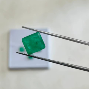 Esmeralda Natural, 7 Piezas de Gema con Corte Esmeralda, Buena Calidad, Lustre y Bonito Color Verde, Pulido Perfecto para Cualquier Joyería - Product Image 1