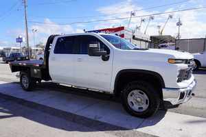 Déstockage Gratuit - Meilleures Offres 2024 - Camion d'occasion Silverado 2500HD 8 1/2 pi à plateau plat, cabine double, conduite à gauche - Expédition mondiale - Product Image 4