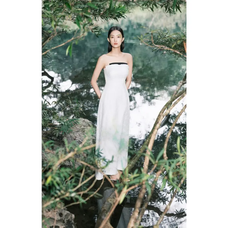 Vestido sin mangas de nuevo estilo sexy para mujer VEVA A-LINE DRESS Lustrous Twist Tencel Blend 83% Tencel 17% Nylon WHITE ANT Vietnam