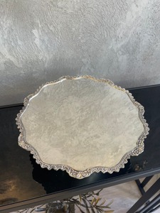 ฐานวางเค้กแก้วสีทอง ดีไซน์พรีเมียม สำหรับงานเฉลิมฉลอง งานวันเกิด งานแต่งงาน งานเลี้ยงที่บ้าน และของขวัญ นำเข้าจากอินเดีย - Product Image 3