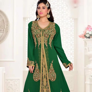 ผ้าจอร์เจียอิสลามปักสีเขียวพร้อมฮิญาบกันแดด - Product Image 1