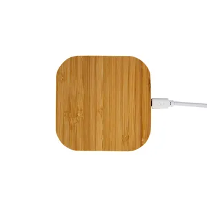 Base di Ricarica Wireless Personalizzata in Bambù per Accessori da Ufficio e Gadget - Product Image 5