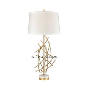 Support en métal poli brillant argenté de designer élégant unique et lampes décoratives de chambre à coucher de maison et d'hôtel de dessus blanc d'Inde - Product Image 5