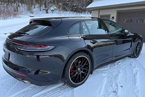 เบสท์บาย 2022 ปอร์เช่ พานาเมร่า 4S สปอร์ต ทูริสโม ทวินเทอร์โบ V6 ขับเคลื่อนสี่ล้อ หลังคาพาโนรามิกเต็มรูปแบบ - Product Image 6