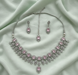 Ensemble de collier et de boucles d'oreilles de mariée de luxe pour mariage et tenue de soirée, bijoux de mode, design traditionnel élégant pour femmes - Product Image 3