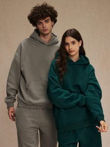 Streetwear d'hiver décontracté pour hommes, sweat-shirt à capuche en coton noir à épaules tombantes avec technique de teinture en polaire douce - Product Image 4