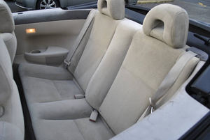 Usado para Solara SE V6 Coupe 2008 Dirección izquierda Euro IV Emisión 50001-75000 millas - Product Image 2