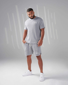Ensemble short d'été deux pièces coupe ample avec logo personnalisé, t-shirt et short imprimés sérigraphiés avec patchs effet vieilli, tissu respirant - Product Image 6
