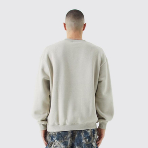 เสื้อสเวตเตอร์ผู้ชายแบบปรับแต่งได้ 100% ผ้าฝ้าย ระบายอากาศได้ดี เป็นมิตรกับสิ่งแวดล้อม เหมาะสำหรับฤดูหนาว ทรงหลวม ไหล่ตก คอวีถัก ทรงโอเวอร์ไซส์ - Product Image 5