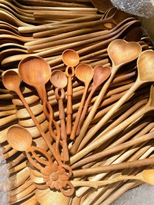 Cuillères en bois en gros directement de l'usine vietnamienne-Prix abordables, plusieurs modèles disponibles, prêts à être expédiés dans le monde entier - Product Image 3