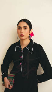 ชุดสูทผู้หญิงสั่งตัดสไตล์เฉพาะตัว ปกคอพับเรียบง่าย เป็นมิตรกับสิ่งแวดล้อม คุณภาพสูง มีสินค้าพร้อมส่ง - Product Image 4