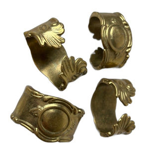 Servilletero con diseño de letra de amor mayúscula chapado en oro personalizado, vajilla decorativa, diseño de boda, servilleteros de oro real - Product Image 6