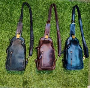 Bolso de Mano de Cuero Genuino de Diseño Elegante Unisex con Cierre de Cremallera y Correa para el Hombro, Estilo Preppy para Mujer, Atractivo para Vestir, Moda para Bodas - Product Image 2