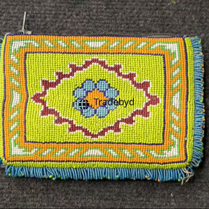 กระเป๋าถือคลัทช์งานแต่งงานสุดหรูพร้อมกระเป๋าถือปักทำมือสำหรับสาวปาร์ตี้โดย tradebyd - Product Image 1