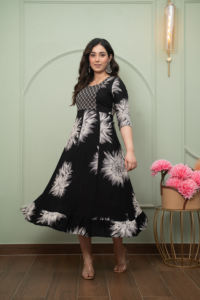 Anarkali Gawan Karkali สำหรับผู้หญิง, ผ้าฝ้ายสไตล์พื้นเมืองสไตล์ซาลวาร์คาเมซลำลองใส่ในงานแต่งงานและงานปาร์ตี้ไม่ยับย่น - Product Image 4