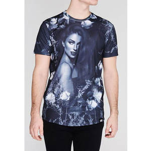 Camiseta deportiva de poliéster 100% con estampado personalizado para hombre, camisetas de sublimación en blanco de punto transpirable y ligero, precio al por mayor - Product Image 3