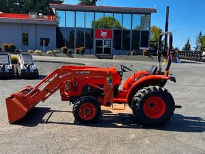 รถแทรกเตอร์ Kubota L3301 33 แรงม้า ขับเคลื่อน 4 ล้อ มือสอง พร้อม PTO ด้านหลังแบบใช้งานต่อเนื่อง มีจำหน่าย - Product Image 5