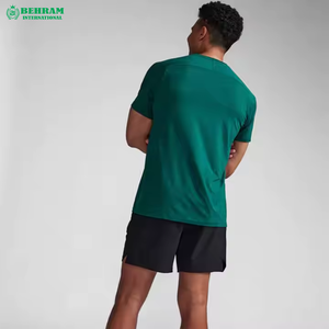 Camiseta de Hombre de Corte Holgado con Cuello Redondo, Poliéster/Algodón, Impresión de Logotipo Personalizada 2025, Ecológica, Transpirable, Tejido de Alta Calidad de 210g, OEM - Product Image 4