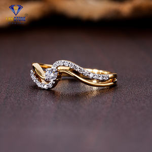 Lab-Stone Party Wear Bague en diamant 0.237 TDW Diamant taille ronde Or jaune Couleur EF-VS - Product Image 2