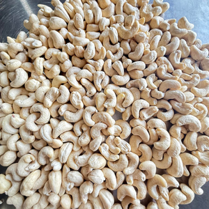 Noix de cajou au meilleur prix W180 W240 W320 Noix de cajou séchées Kaju Badam SANTIGO Emballage de marque privée - Product Image 1
