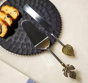 Modern design metal cake server and knife set for Family Gatherings Dessert Serving - Product Image 6