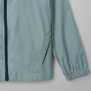 Veste pour garçons avec capuche, design décontracté, matière en nylon souple, fermeture éclair, prix bas, couleur unie, haute qualité, service OEM, 2026 - Product Image 4