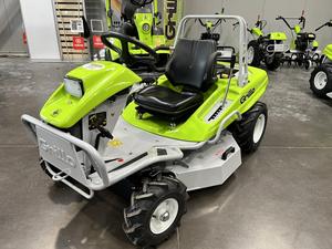 Cortadora de Césped Grillo Climber 10 AWD 22 de Grado Profesional, Motor de 2 Tiempos y 139cc, para Pendientes Pronunciadas y Terrenos Difíciles, con Caja Recolectora de Césped de 200L - Product Image 6