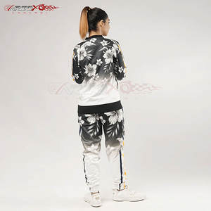 Chándal de sublimación de moda para mujer con tela suave y corte atlético, chándal de sublimación de diseño personalizado para mujer - Product Image 3