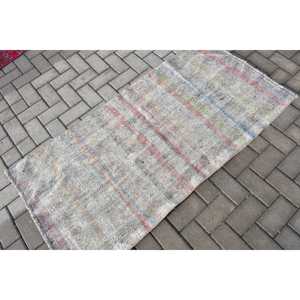 Petit tapis turc vintage 2,6x5,2 pieds, tapis oriental en laine gris rouge - Product Image 1
