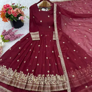 Salwar Kameez pour filles et femmes, vêtements de fête, collection indienne en gros, travail de séquence de broderie sur le devant et le dos, séchage rapide, toutes saisons, lourd - Product Image 6